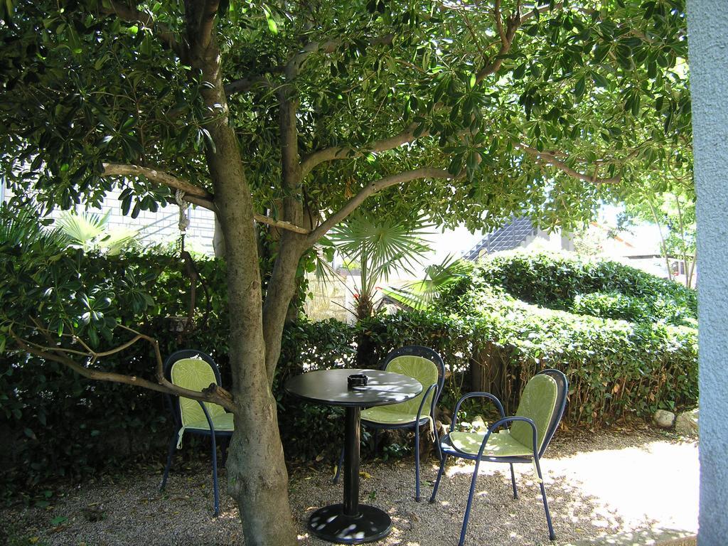 Apartment Danilo Krk Town Luaran gambar